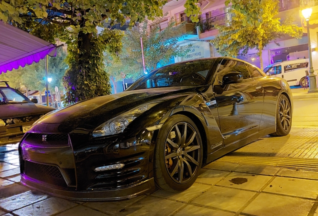 Nissan GT-R 2011