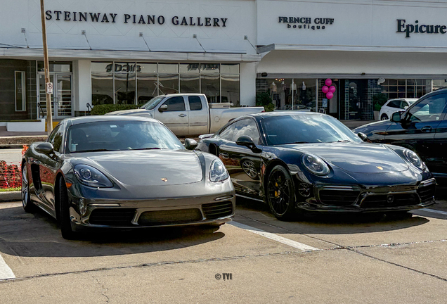 Porsche 718 Cayman S