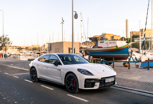 Porsche 972 Panamera Turbo E-Hybrid