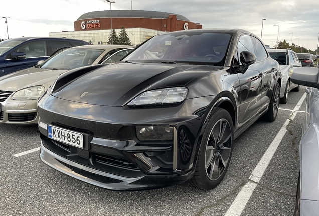 Porsche Macan EV Turbo