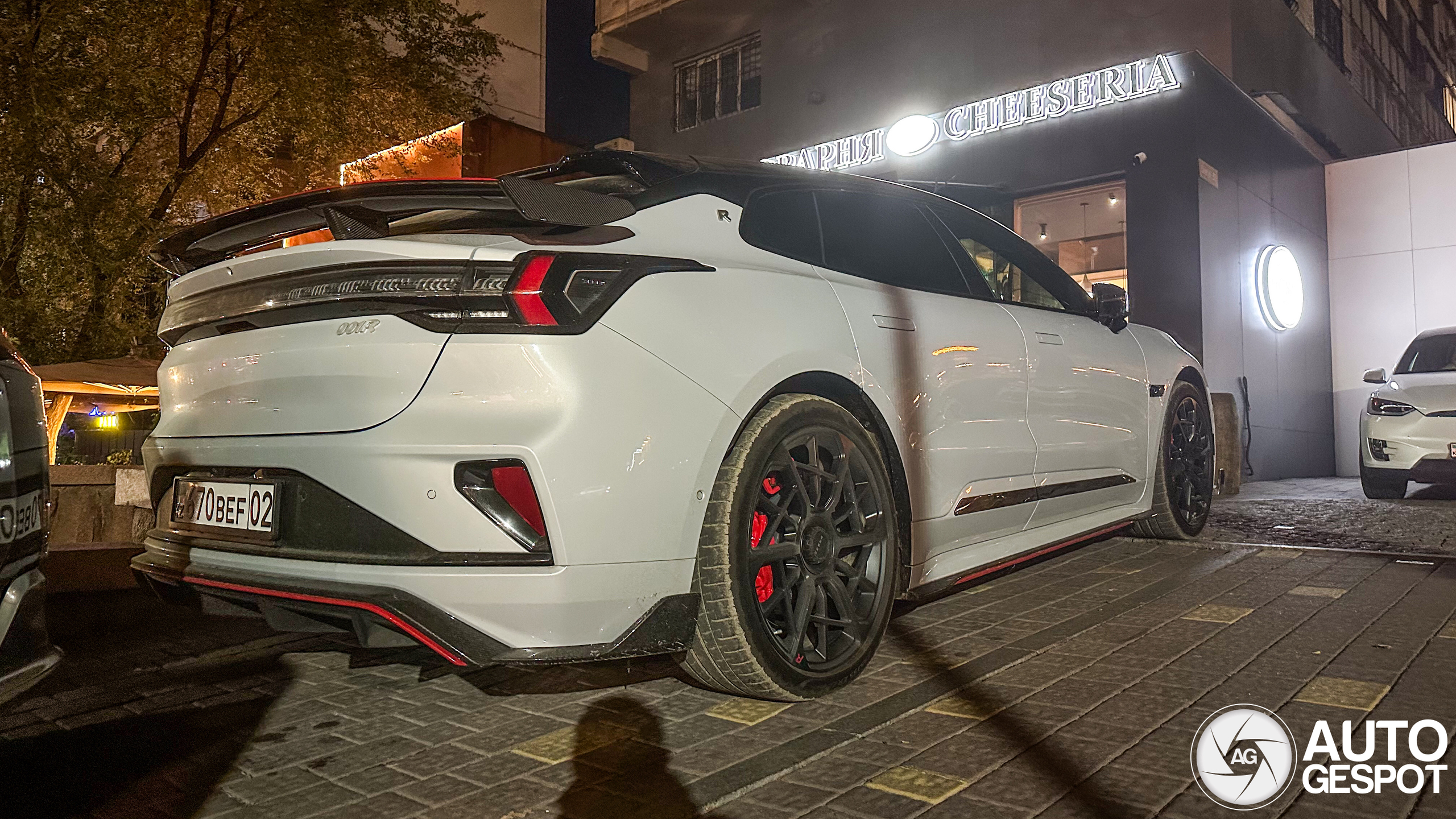 Primeur uit Kazachstan: Zeekr 001 FR