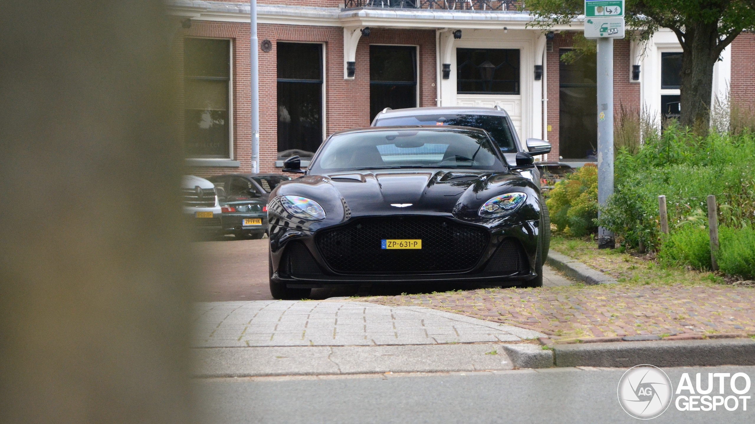 Aston Martin DBS Superleggera