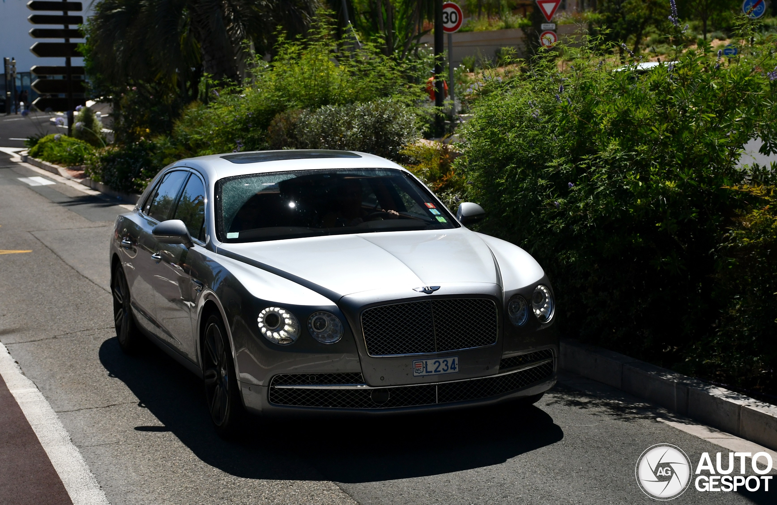 Bentley Flying Spur W12