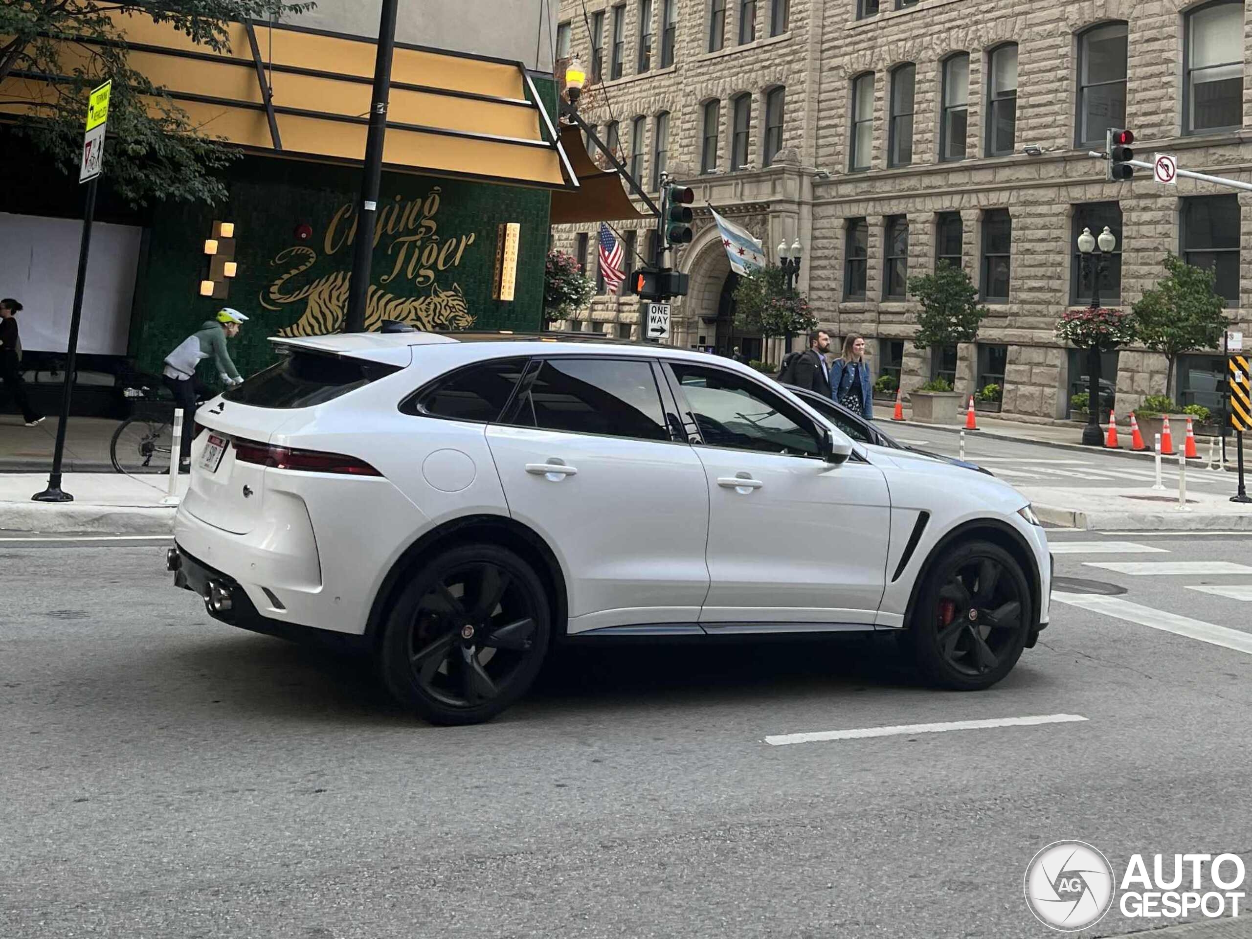 Jaguar F-PACE SVR 2021