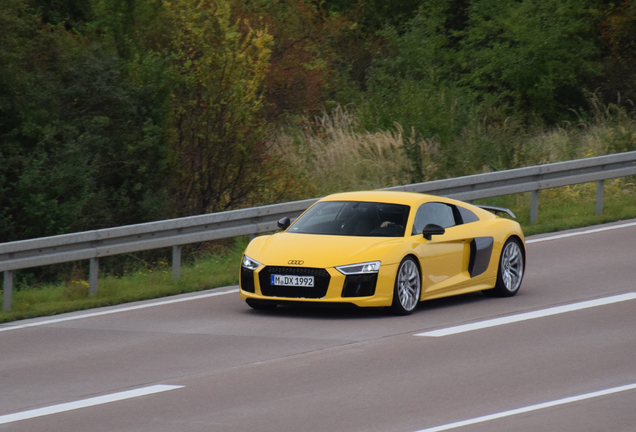 Audi R8 V10 Plus 2015