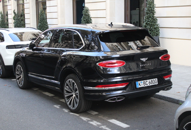 Bentley Bentayga Azure 2024