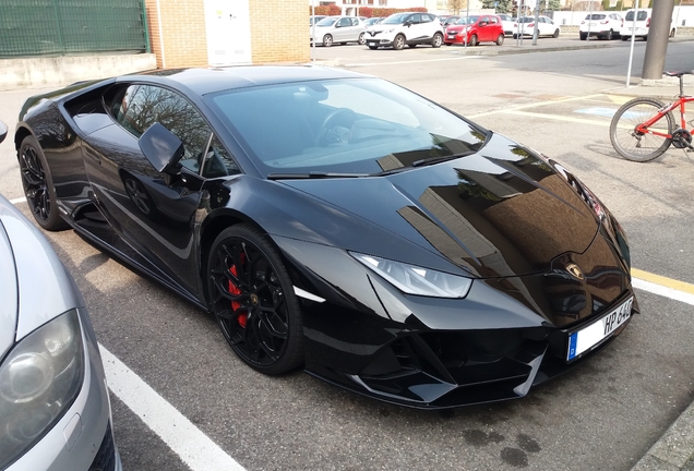 Lamborghini Huracán LP640-4 EVO