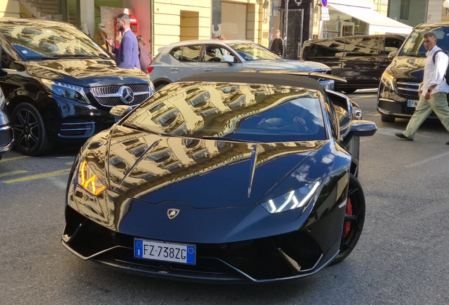 Lamborghini Huracán LP640-4 Performante Spyder