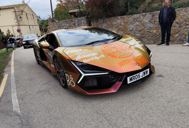 Lamborghini Revuelto