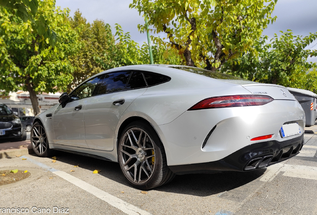 Mercedes-AMG GT 63 S X290