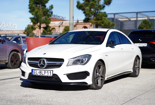 Mercedes-Benz CLA 45 AMG C117