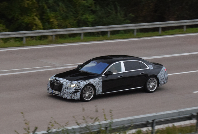 Mercedes-Maybach S 680 X223 2026