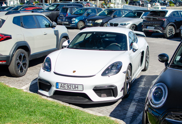 Porsche 718 Cayman GT4