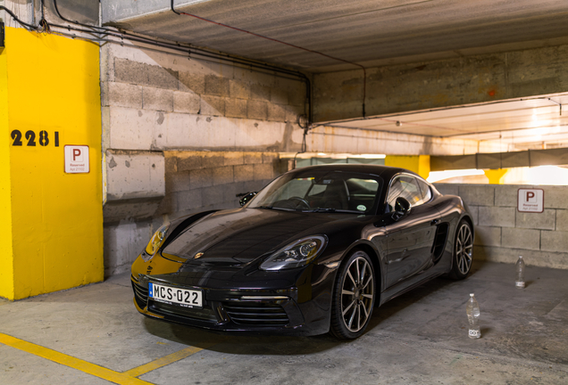 Porsche 718 Cayman S