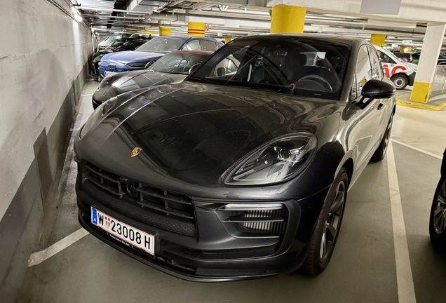 Porsche 95B Macan GTS MkIII
