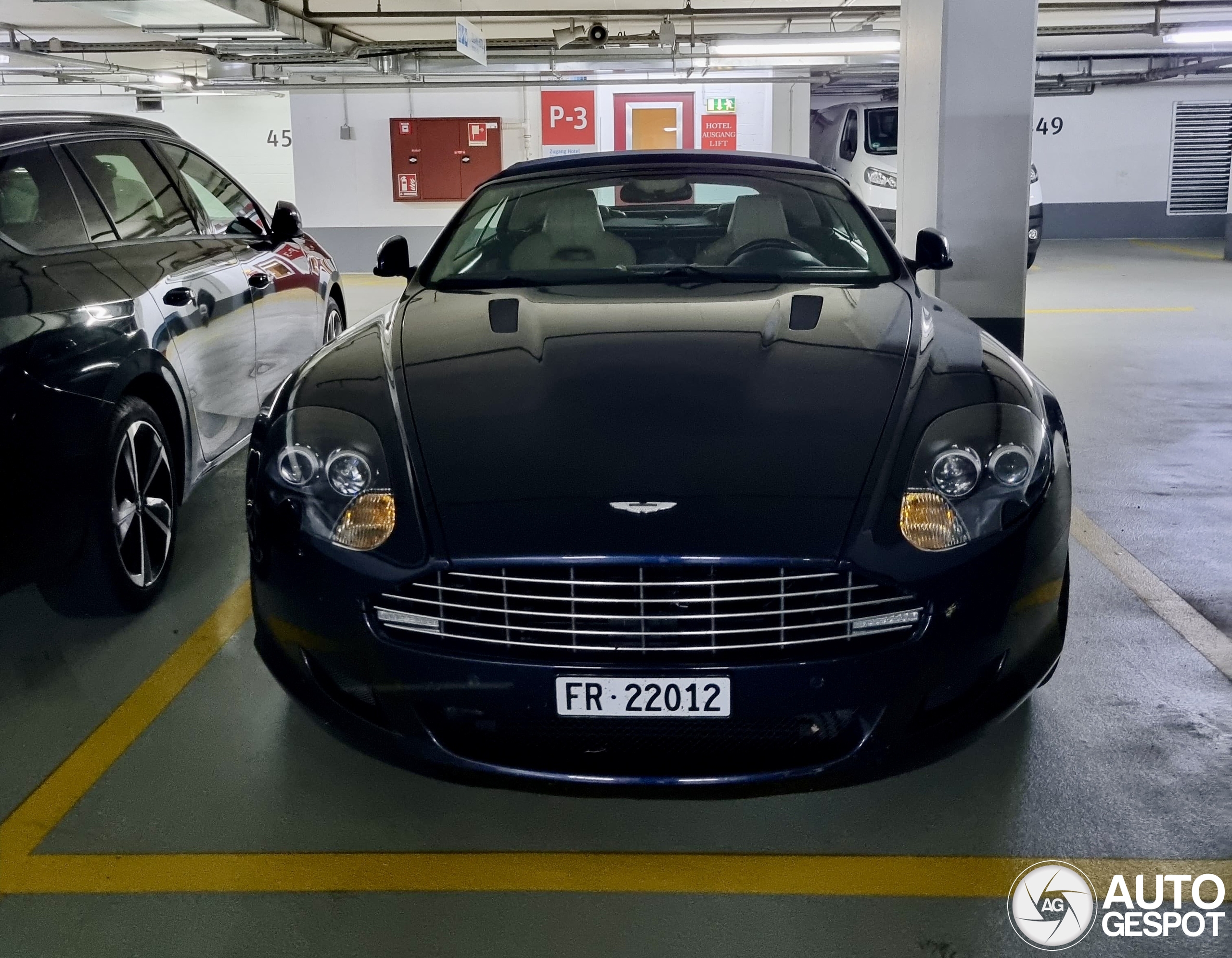 Aston Martin DB9 Volante