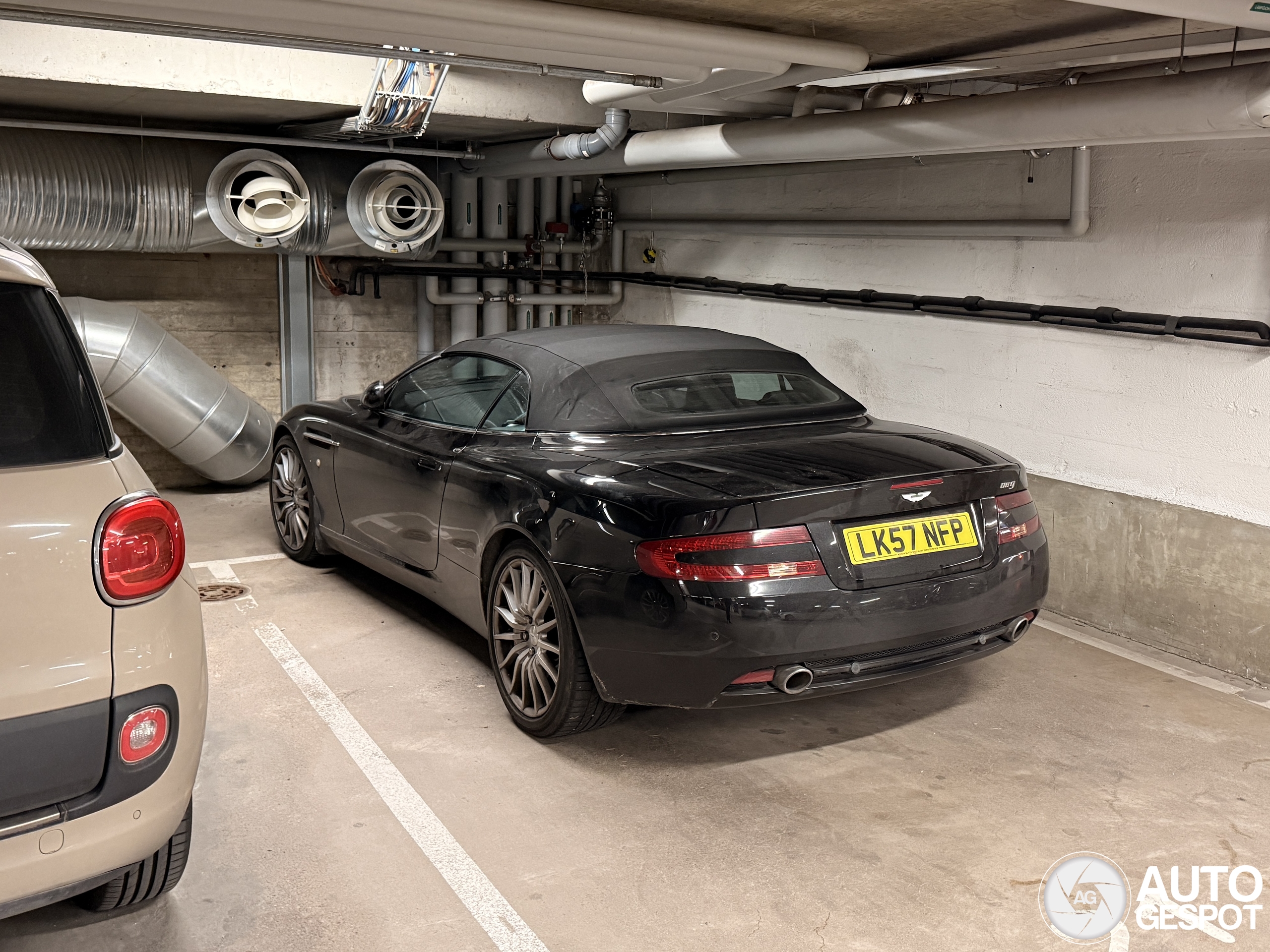 Aston Martin DB9 Volante