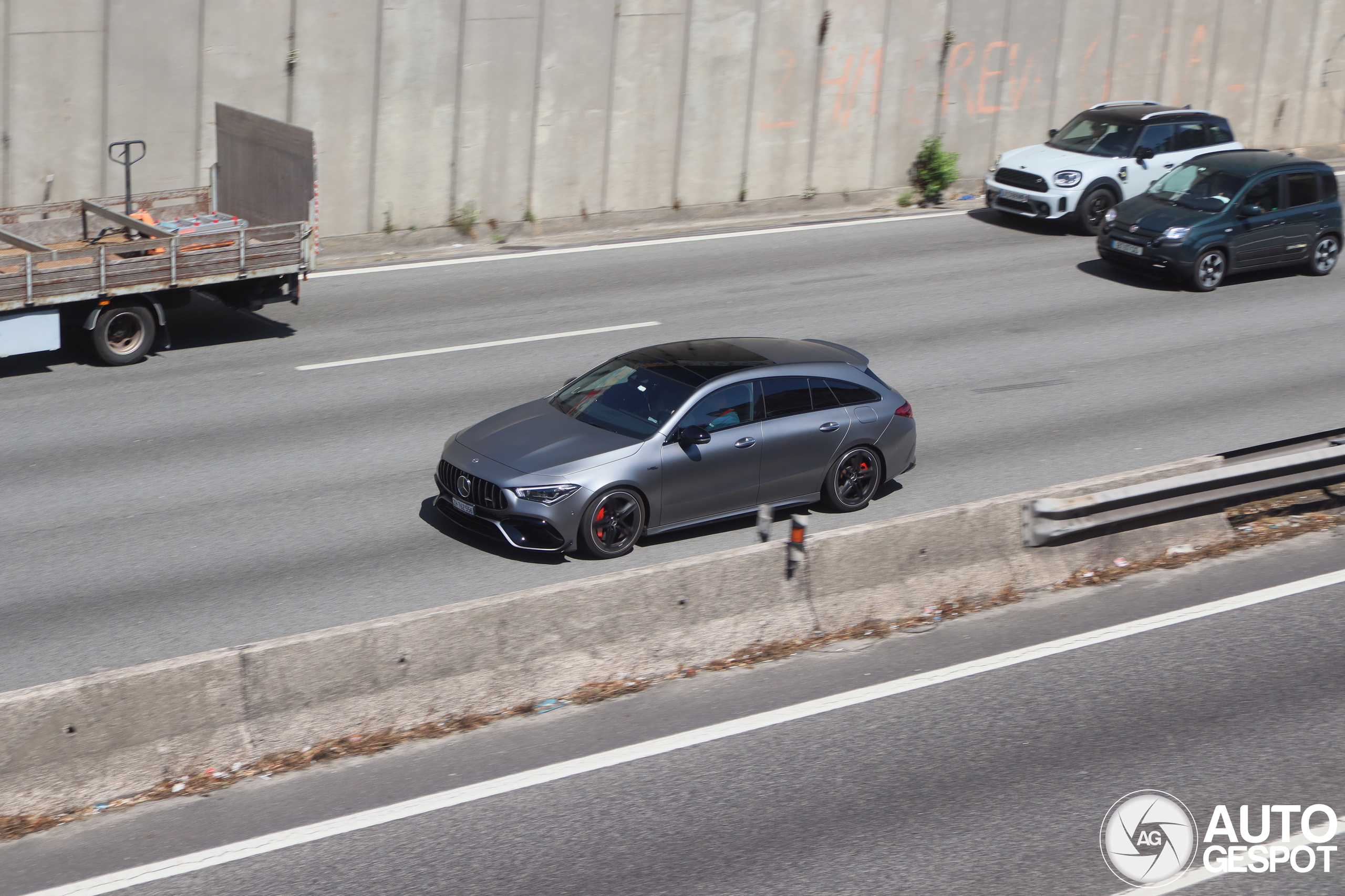 Mercedes-AMG CLA 45 S Shooting Brake X118