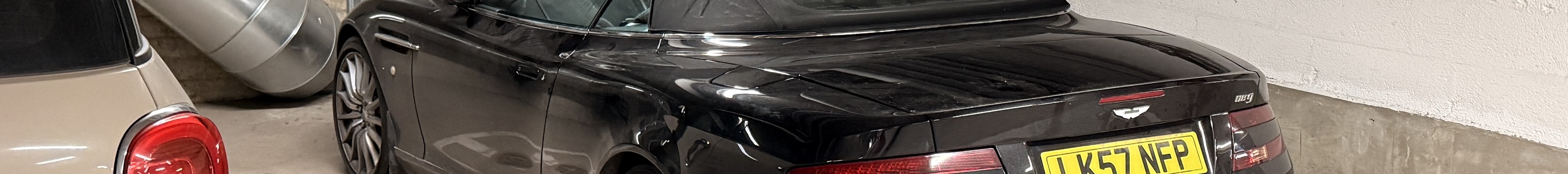 Aston Martin DB9 Volante