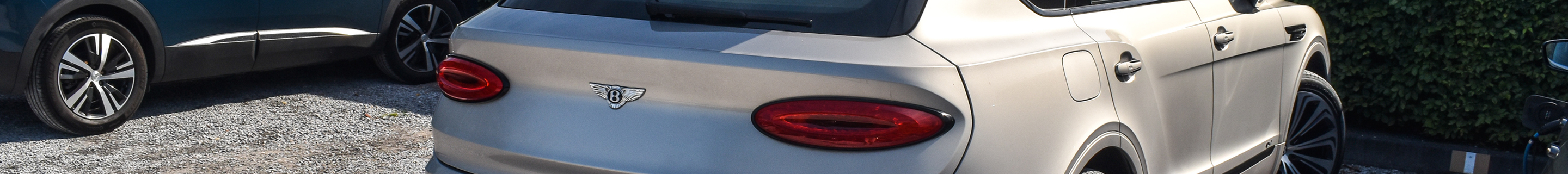 Bentley Bentayga Hybrid 2021