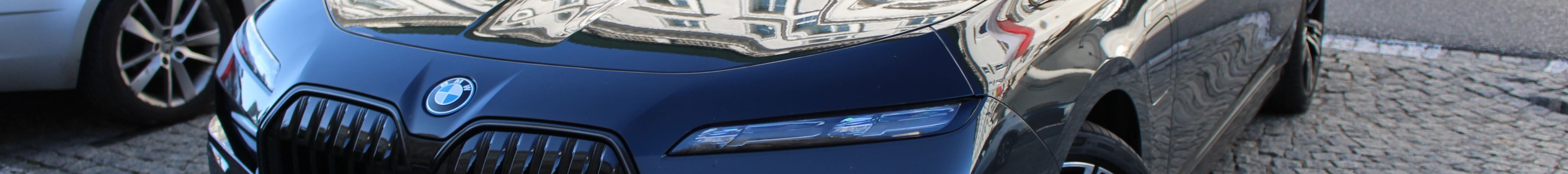 BMW M760e xDrive