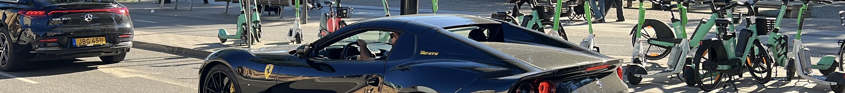 Ferrari 812 GTS