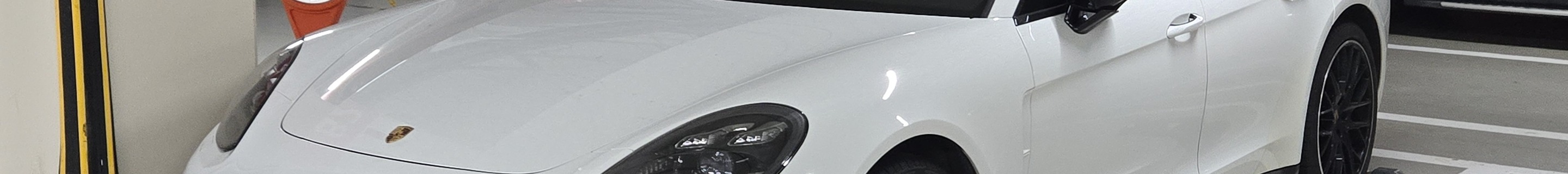 Porsche 971 Panamera Turbo MkI