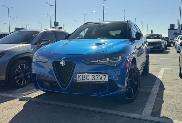 Alfa Romeo Stelvio Quadrifoglio 2023