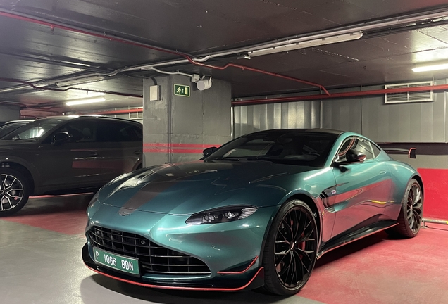 Aston Martin V8 Vantage Formula 1 Edition