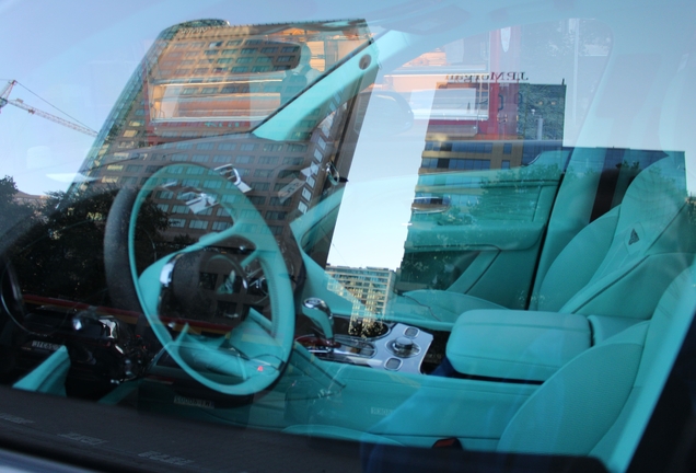 Bentley Bentayga Azure 2024