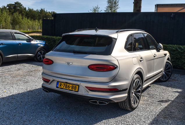 Bentley Bentayga Hybrid 2021