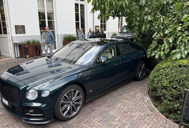 Bentley Flying Spur Hybrid