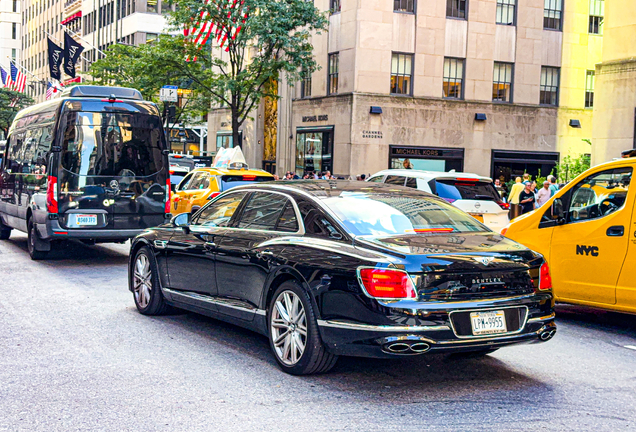 Bentley Flying Spur V8 2021