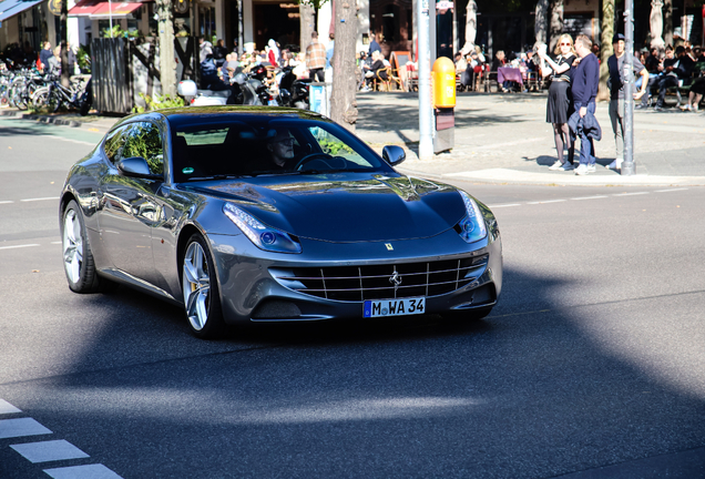 Ferrari FF