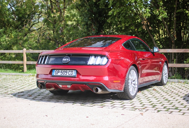 Ford Mustang GT 2015
