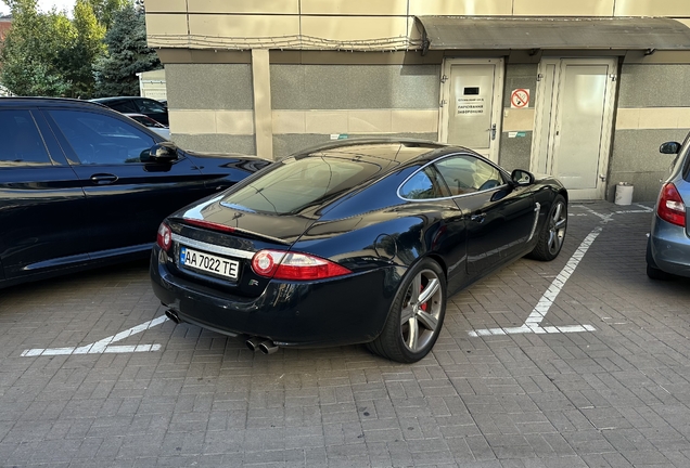 Jaguar XKR Portfolio