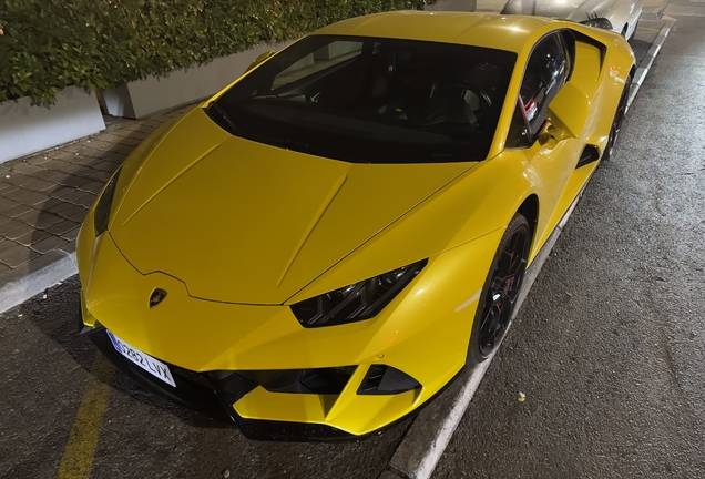 Lamborghini Huracán LP640-4 EVO