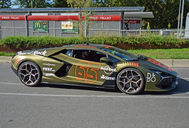 Lamborghini Revuelto