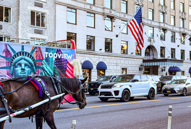 Land Rover Range Rover Sport SVR 2018 Carbon Edition