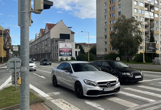 Mercedes-AMG C 63 S W205