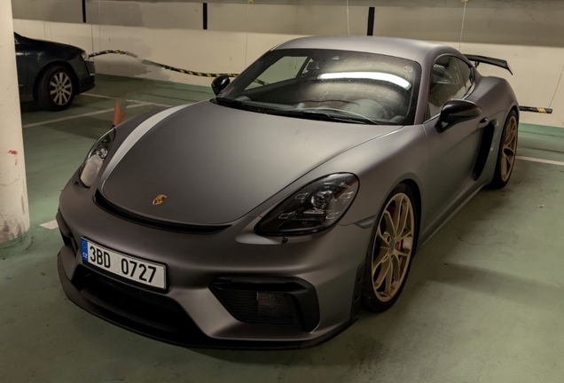 Porsche 718 Cayman GT4