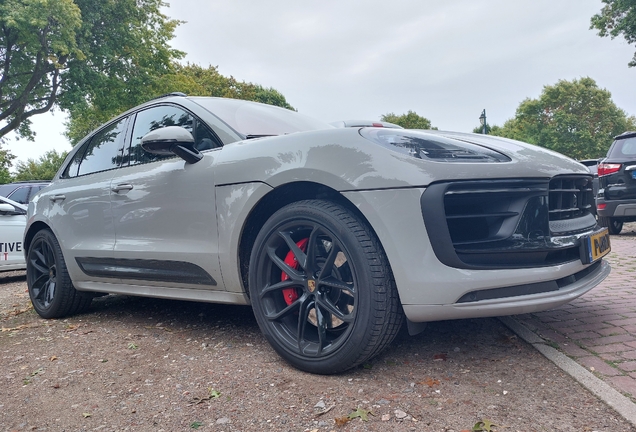 Porsche 95B Macan GTS MkIII