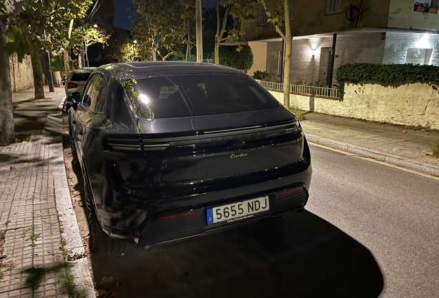 Porsche Macan EV Turbo