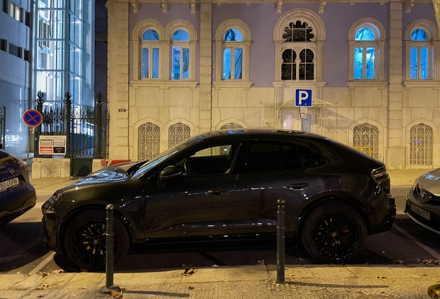 Porsche Macan EV Turbo