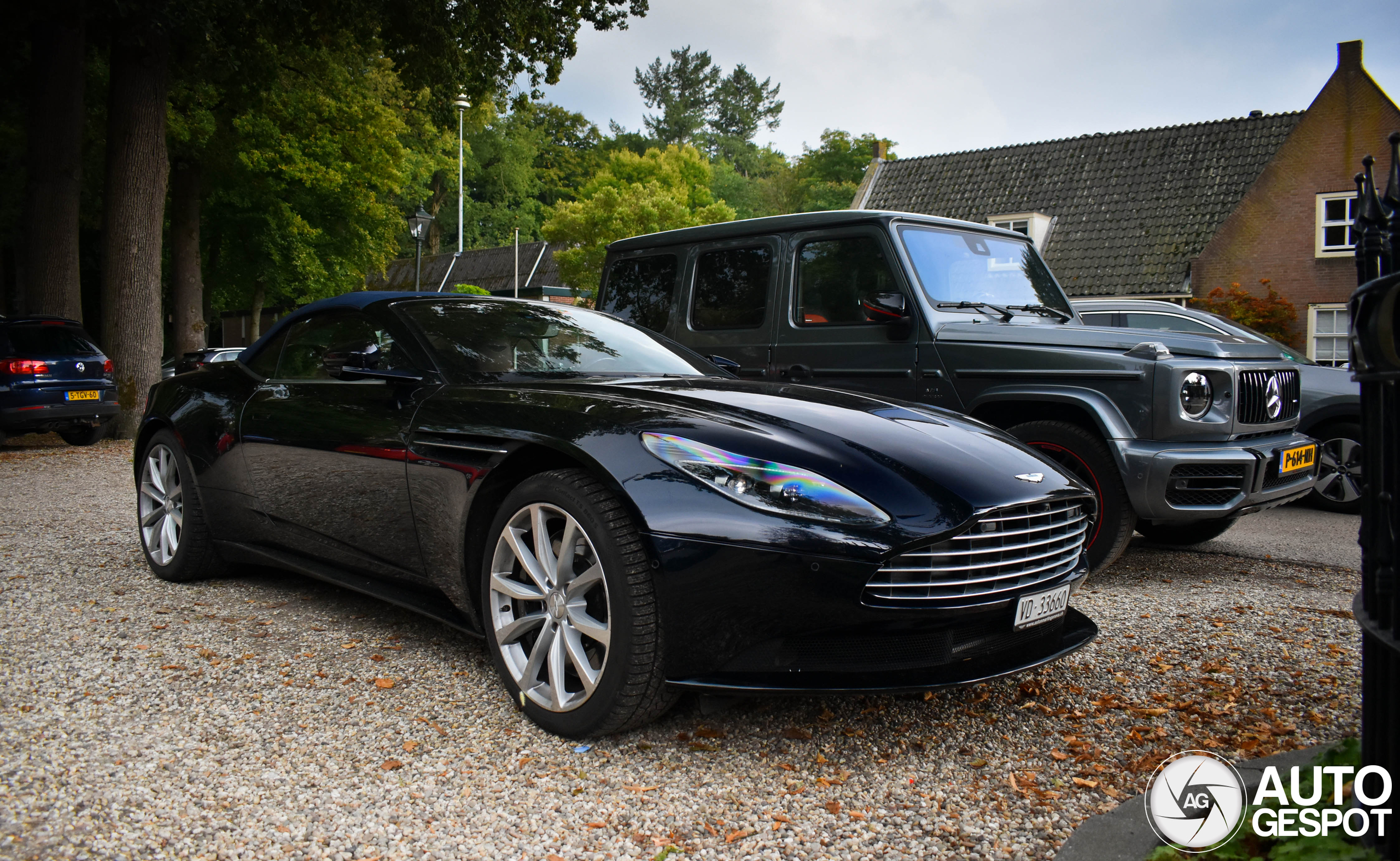 Aston Martin DB11 V8 Volante