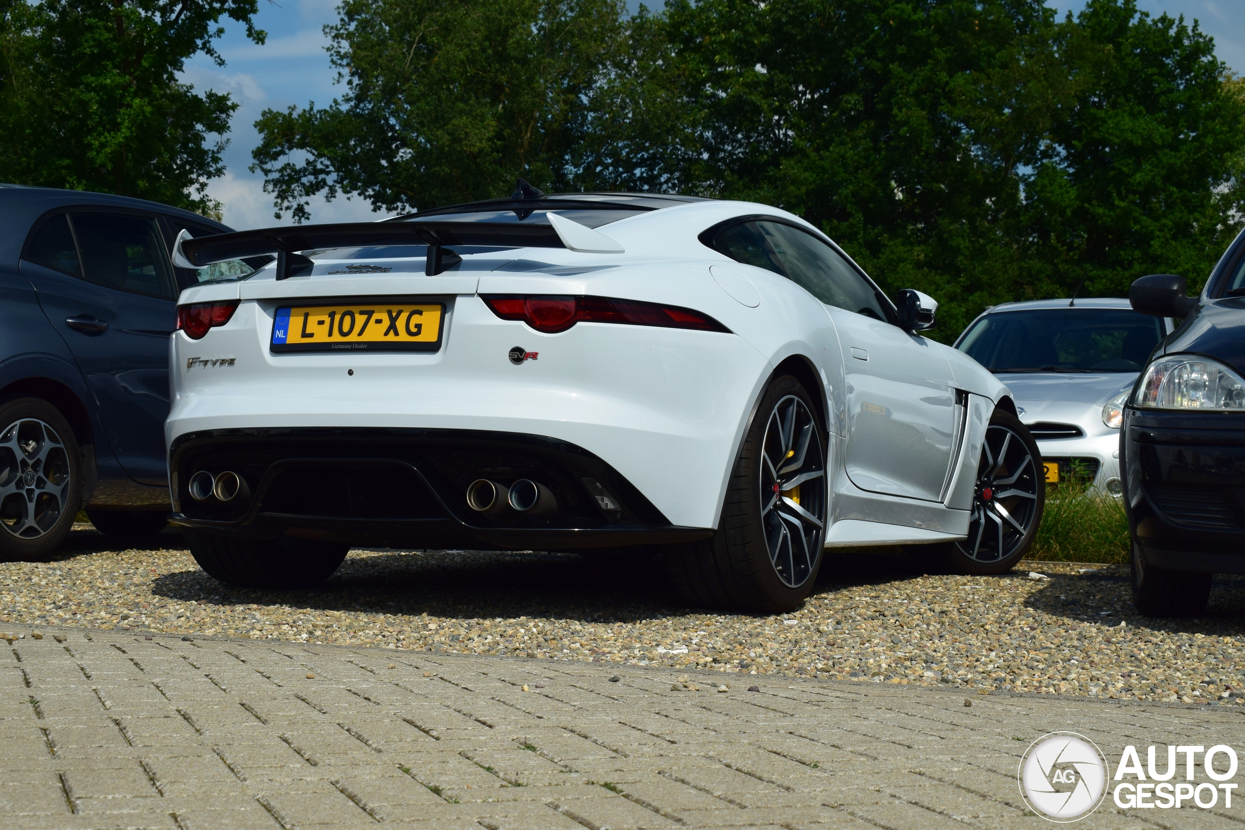 Jaguar F-TYPE SVR Coupé 2017