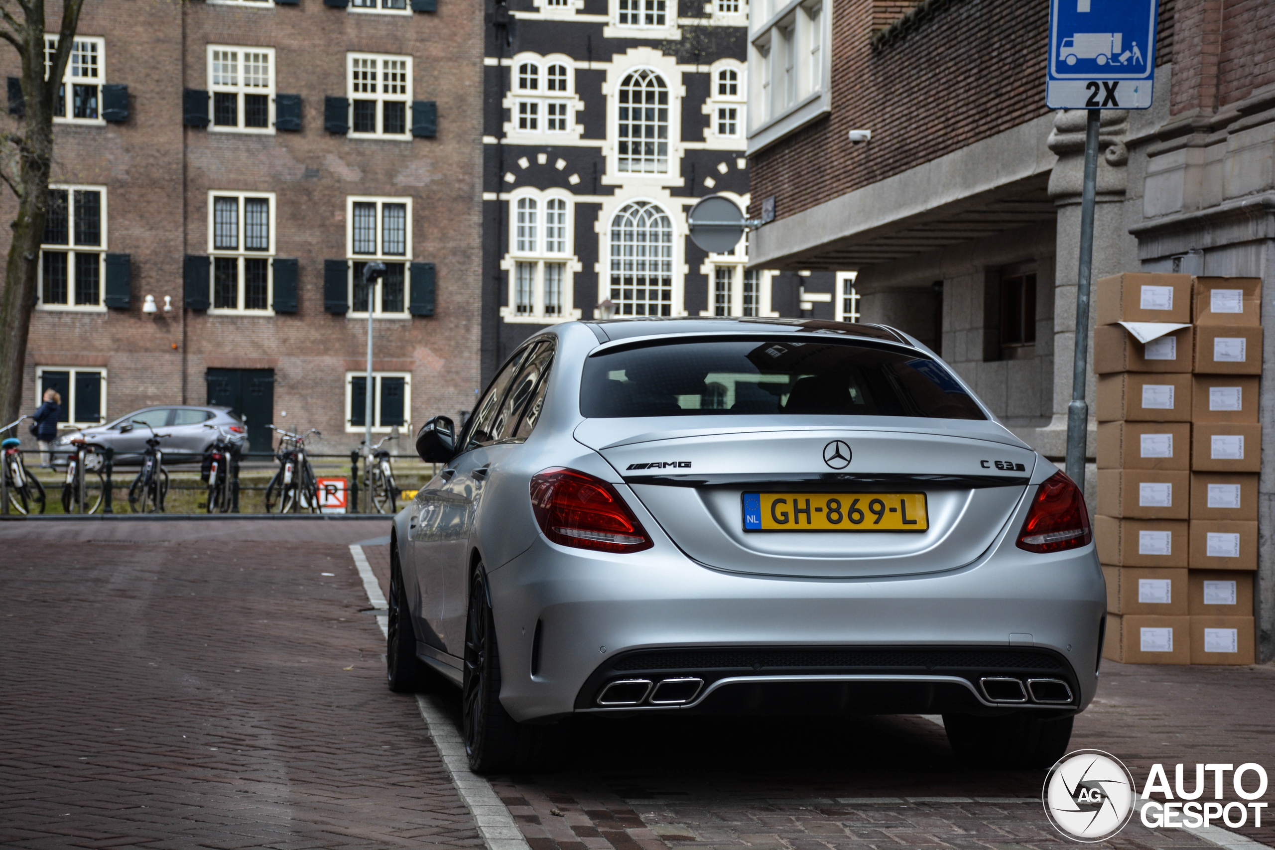 Mercedes-AMG C 63 S W205