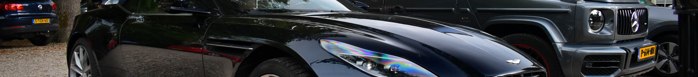 Aston Martin DB11 V8 Volante