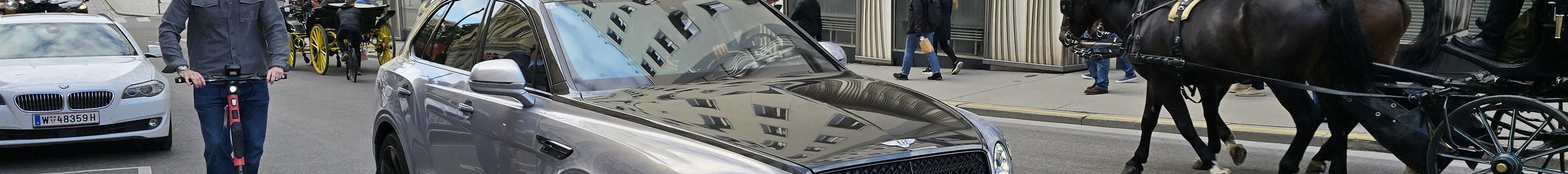 Bentley Bentayga Hybrid 2021