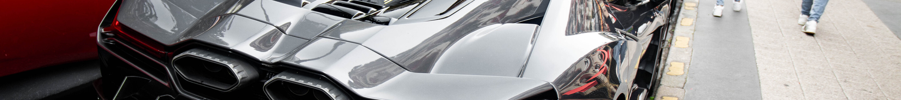 Lamborghini Revuelto